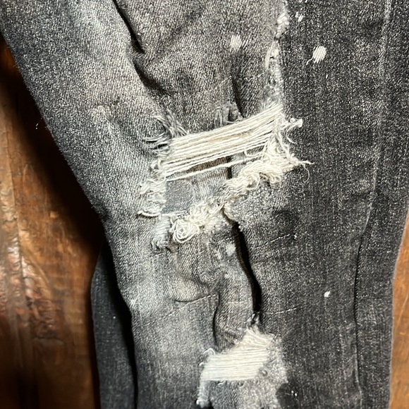 AHP distressed jeans - Picture 3 of 9